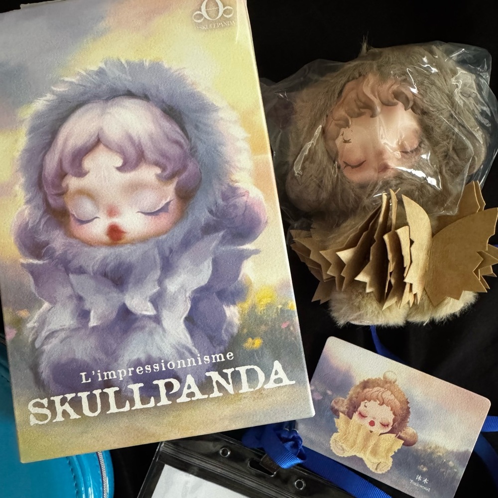 Skullpanda L'impressionnisme Plush Pendant - TEAKWOOD